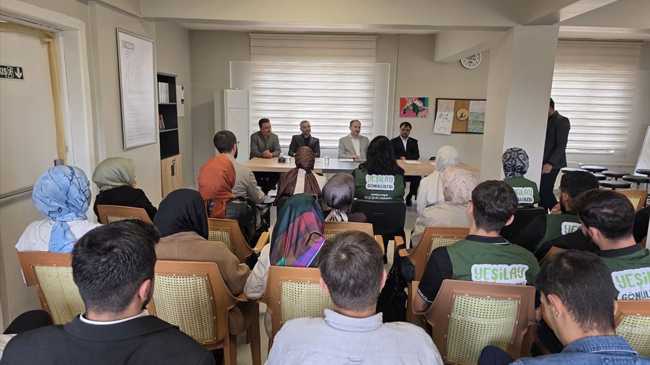 Yeşilay Başkanı Mehmet Dinç Bingöl'de: Bağımlılığı 'Zihin İşgali' Olarak Tanımladı