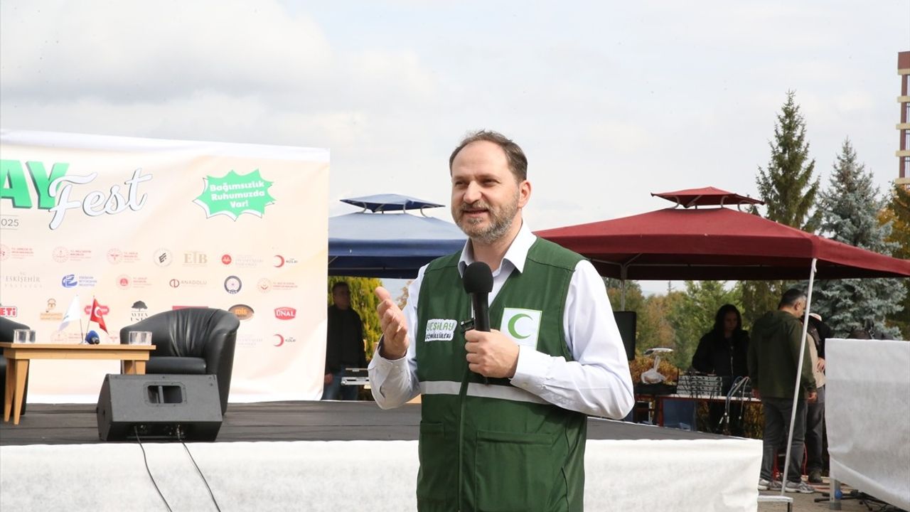 Yeşilay Başkanı Mehmet Dinç Eskişehir'de: Gençlere İrade ve İdeal Çağrısı