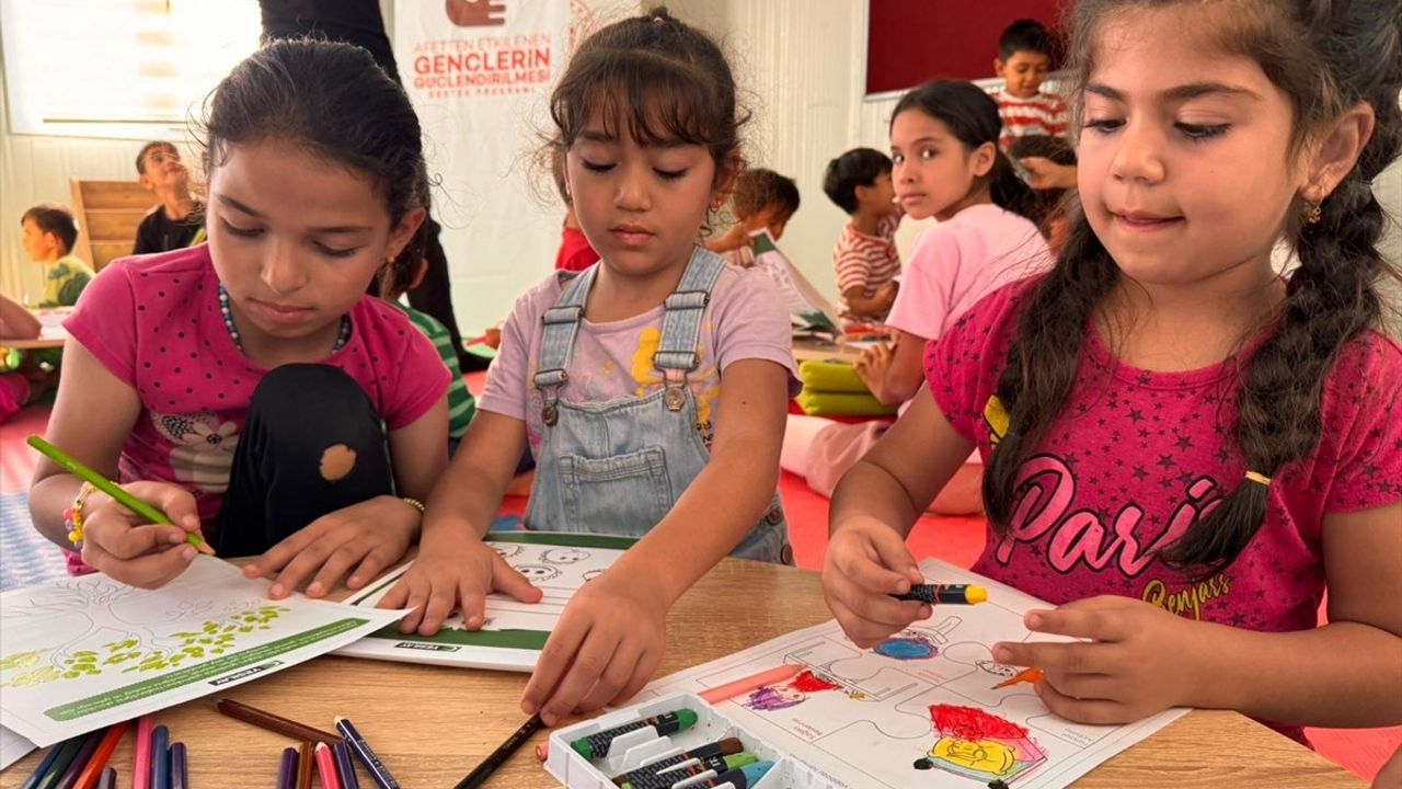 Yeşilay Hatay'da 9 bin 751 Çocuğa Ulaştı — Sağlıklı Yarınlar Gençlerle Başlar