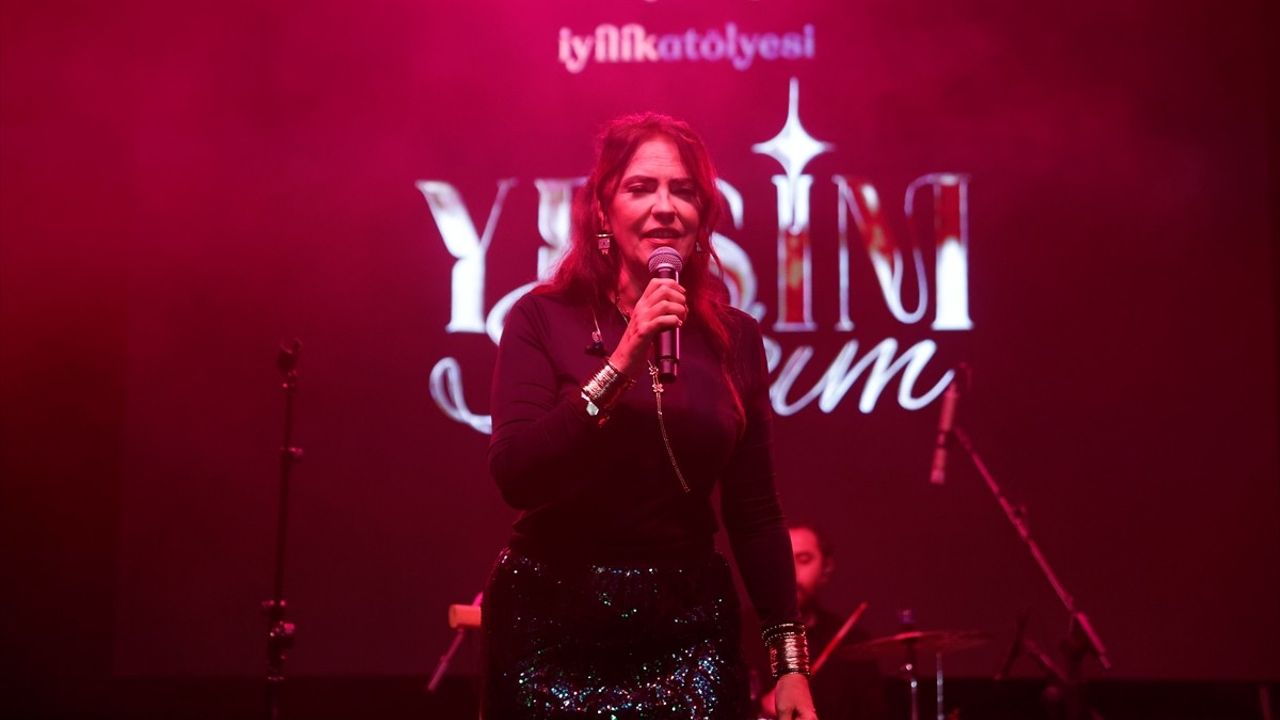 Yeşim Salkım'dan Bodrum'da Kız Çocukları İçin Yardım Konseri