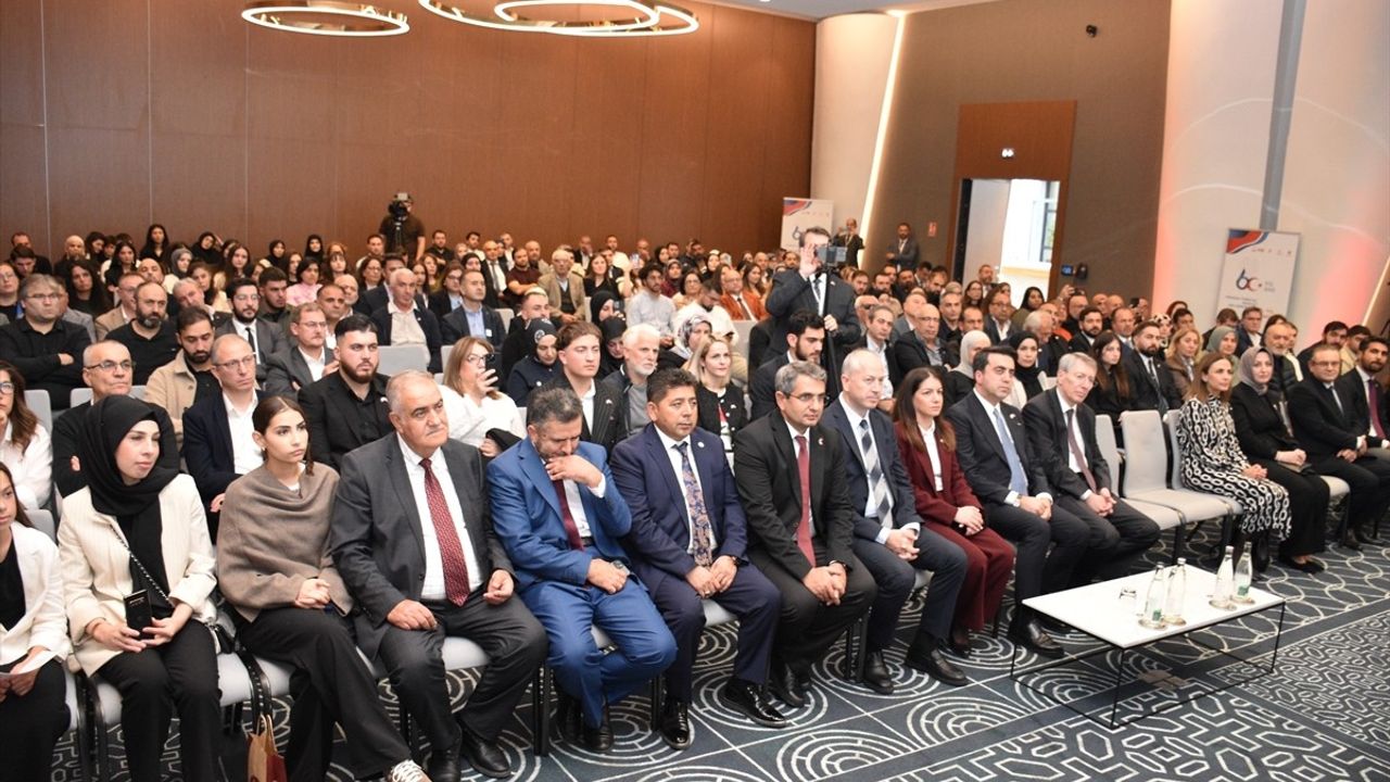 YTB Lyon'da 'Kuşaktan Kuşağa': Fransa'daki Türk Diasporasının 60. Yılı