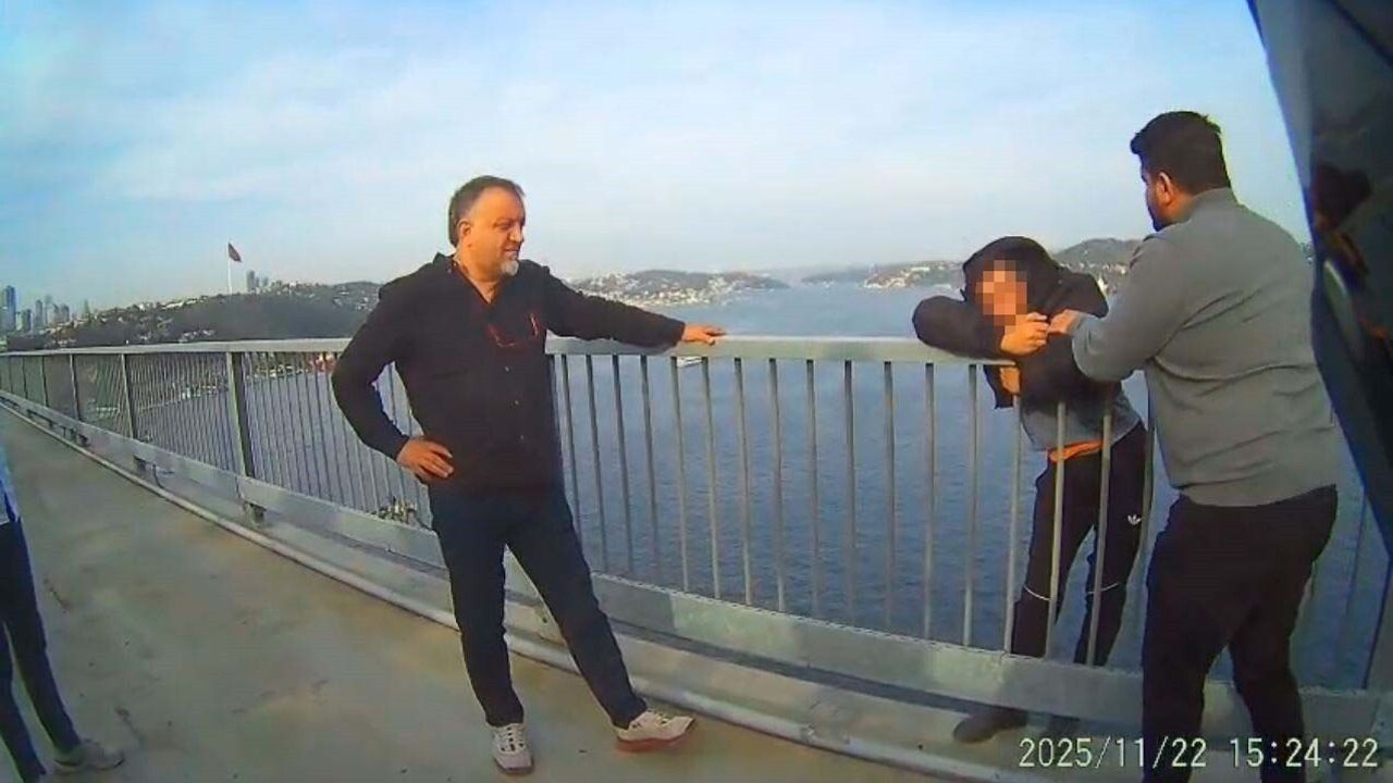 15 Temmuz Şehitler Köprüsü'nde İntihar Girişimi Polis ve Vatandaşlarca Önledi