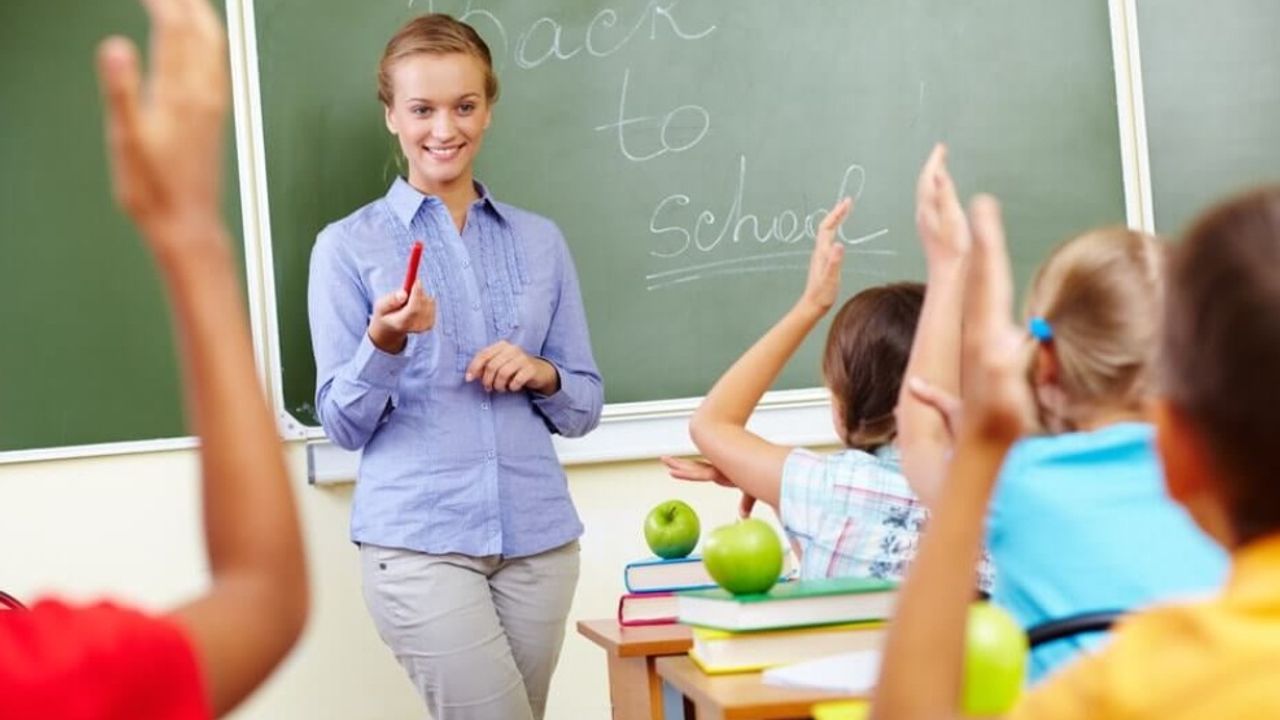 24 Kasım 2025 Öğretmenler Günü Tatil mi? MEB Son Kararı ve Anlamlı Mesajlar