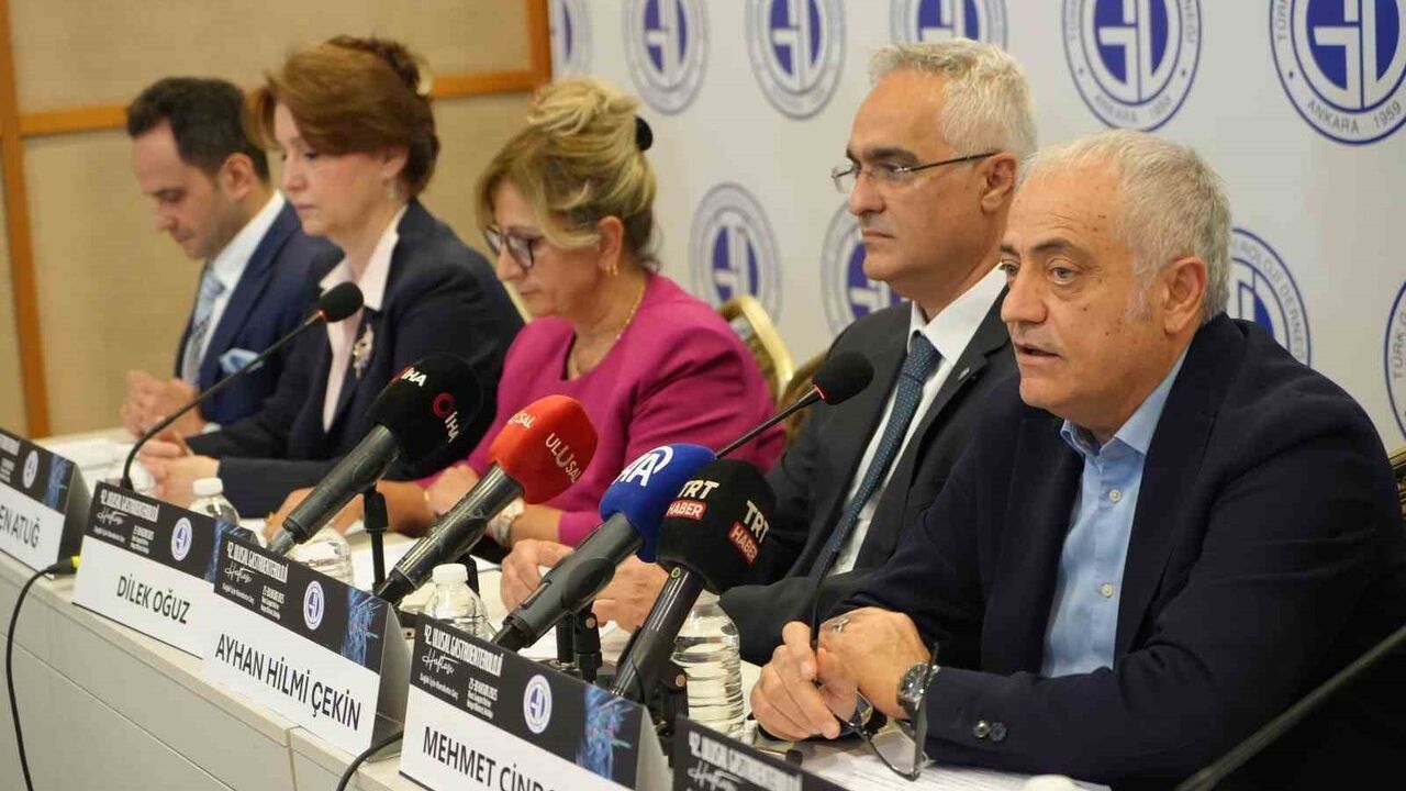 42. Ulusal Gastroenteroloji Haftası: Karaciğer Yağlanması, Obezite ve Bağırsak Sağlığı Alarmı