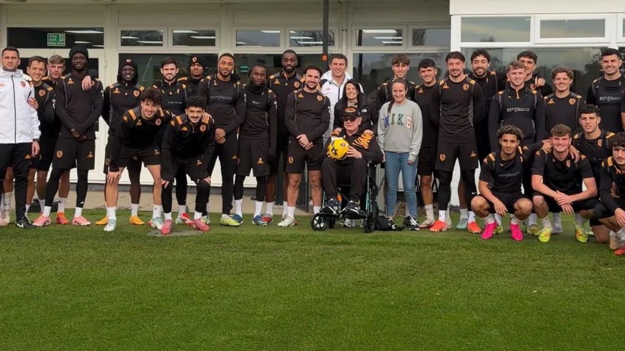 Acun Ilıcalı’dan Hull City taraftarı Owen Griffiths’e duygusal jest