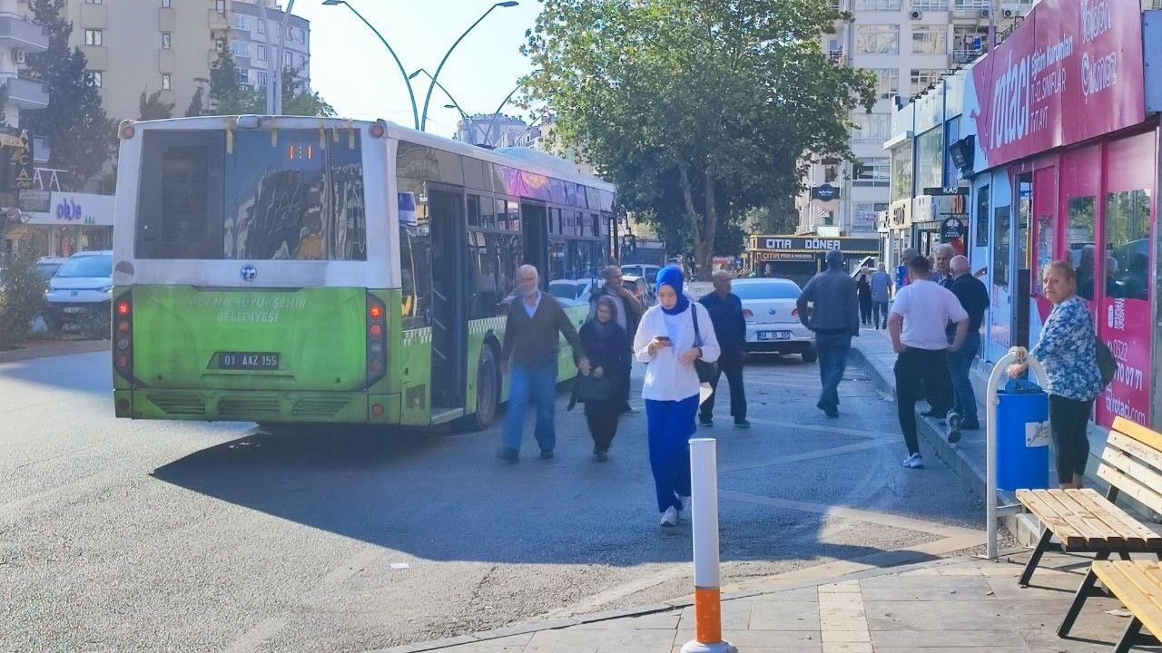 Adana'da Toplu Taşıma Zammı Tepki Çekti: Yeni Tarifeler 1 Kasım'da