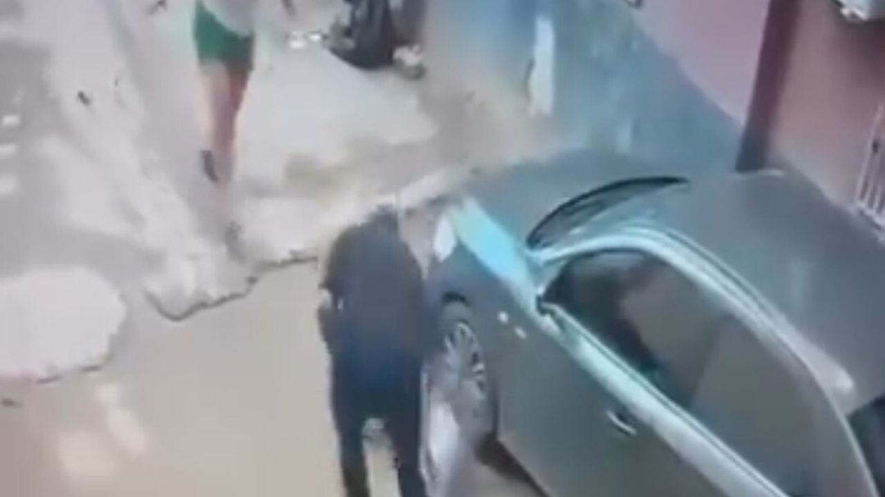 Adana'da yasak ilişki cinayeti kamerada: Bıçaklama anları ortaya çıktı