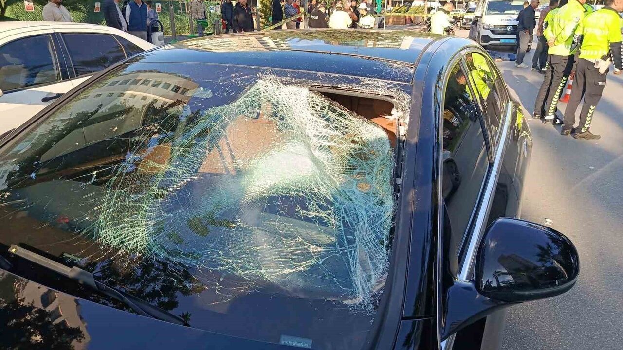 Adana'da Yaya Geçidinde Feci Kaza: 12 Yaşındaki Miraç Çam Öldü