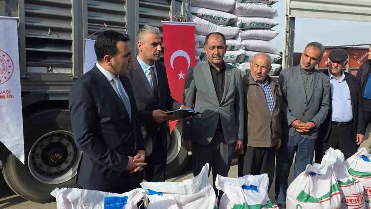 Adıyaman Gölbaşı'na 50 Ton Göksu Nohut Tohumu Dağıtıldı
