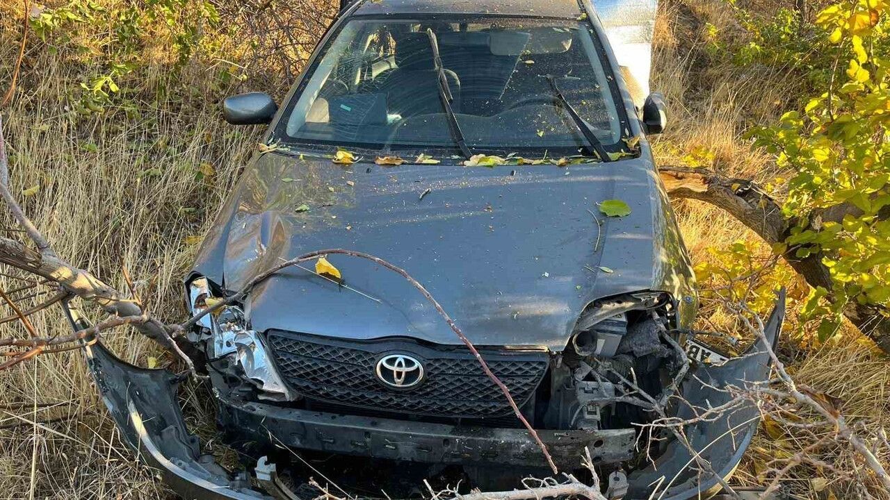 Adıyaman Gölbaşı'nda Kafa Kafaya Çarpışma: 2 Yaralı