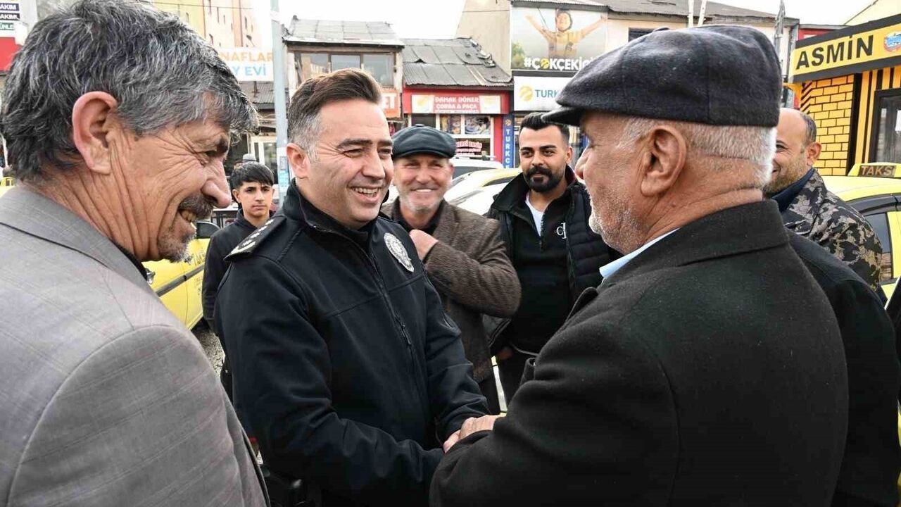 Ağrı İl Emniyet Müdürü Göksel Önder Esnafın Sorunlarını Sahada Dinledi