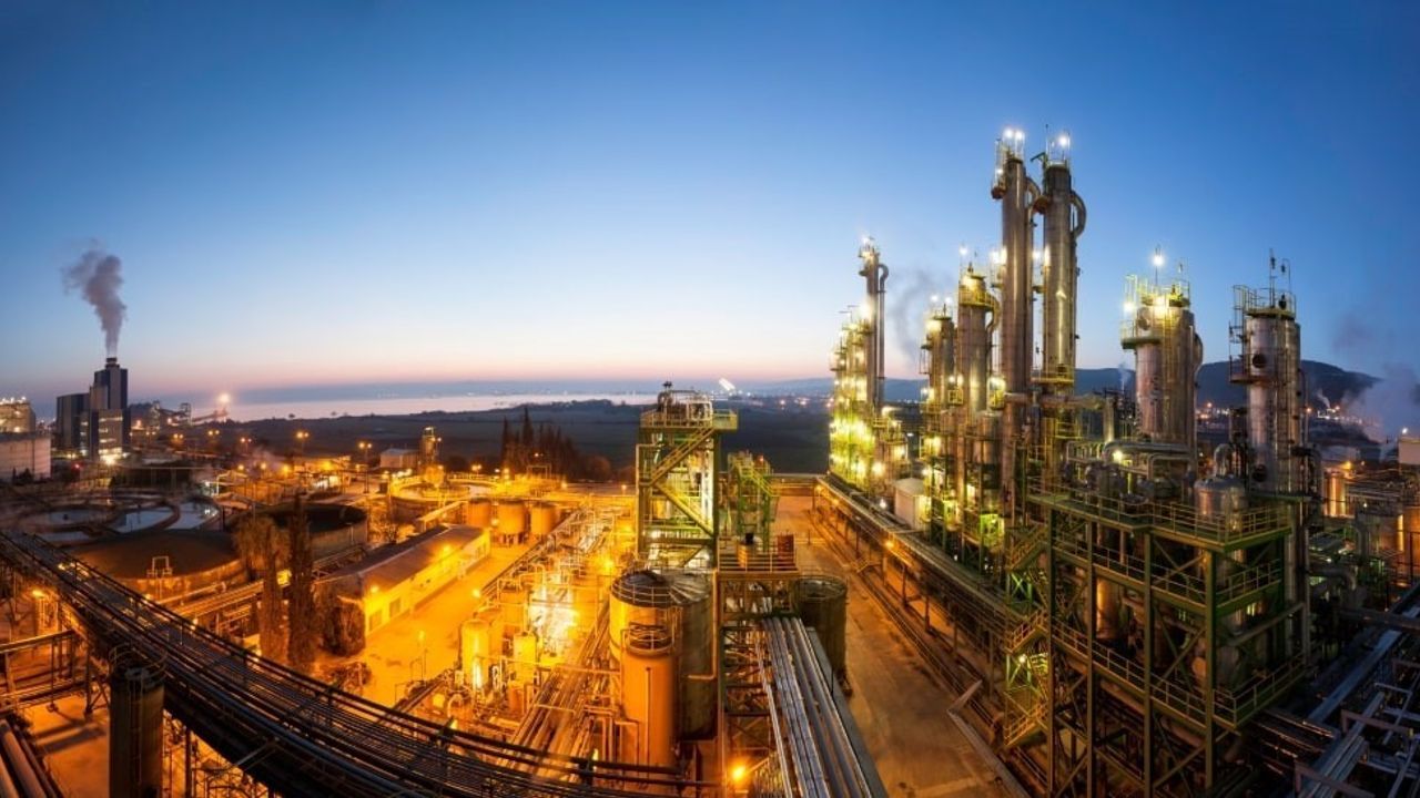 Aksa Akrilik 2025 İlk 9 Ay: 23,4 Milyar TL Ciro ve Stratejik Yatırımlar