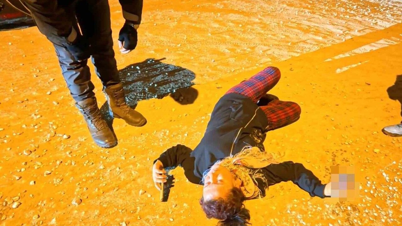 Aksaray'da bekçilere tepki: 'Bırakırsan ölümü bulursun' diyen alkollü kadın