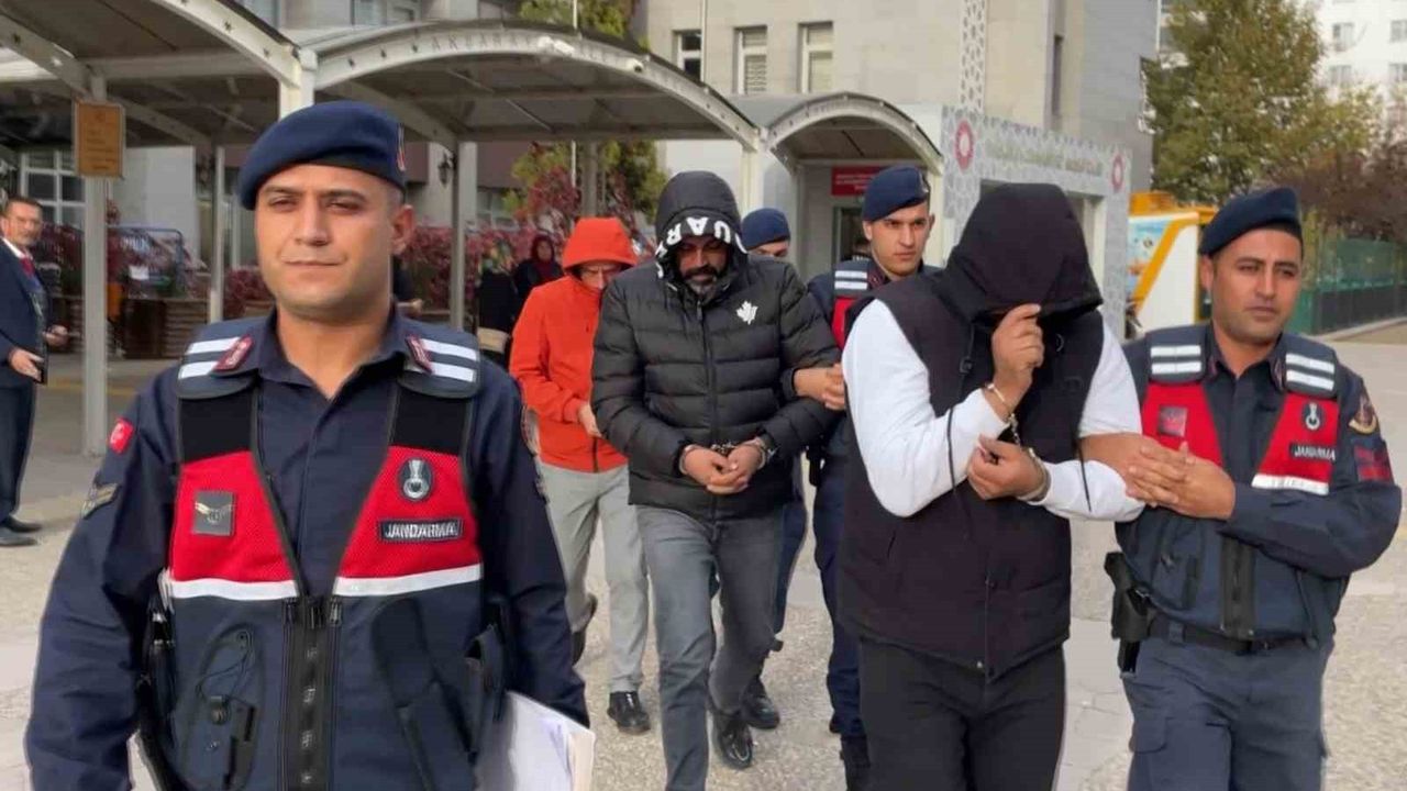 Aksaray'da Jandarmanın Operasyonu: 3 Tefeci Tutuklandı
