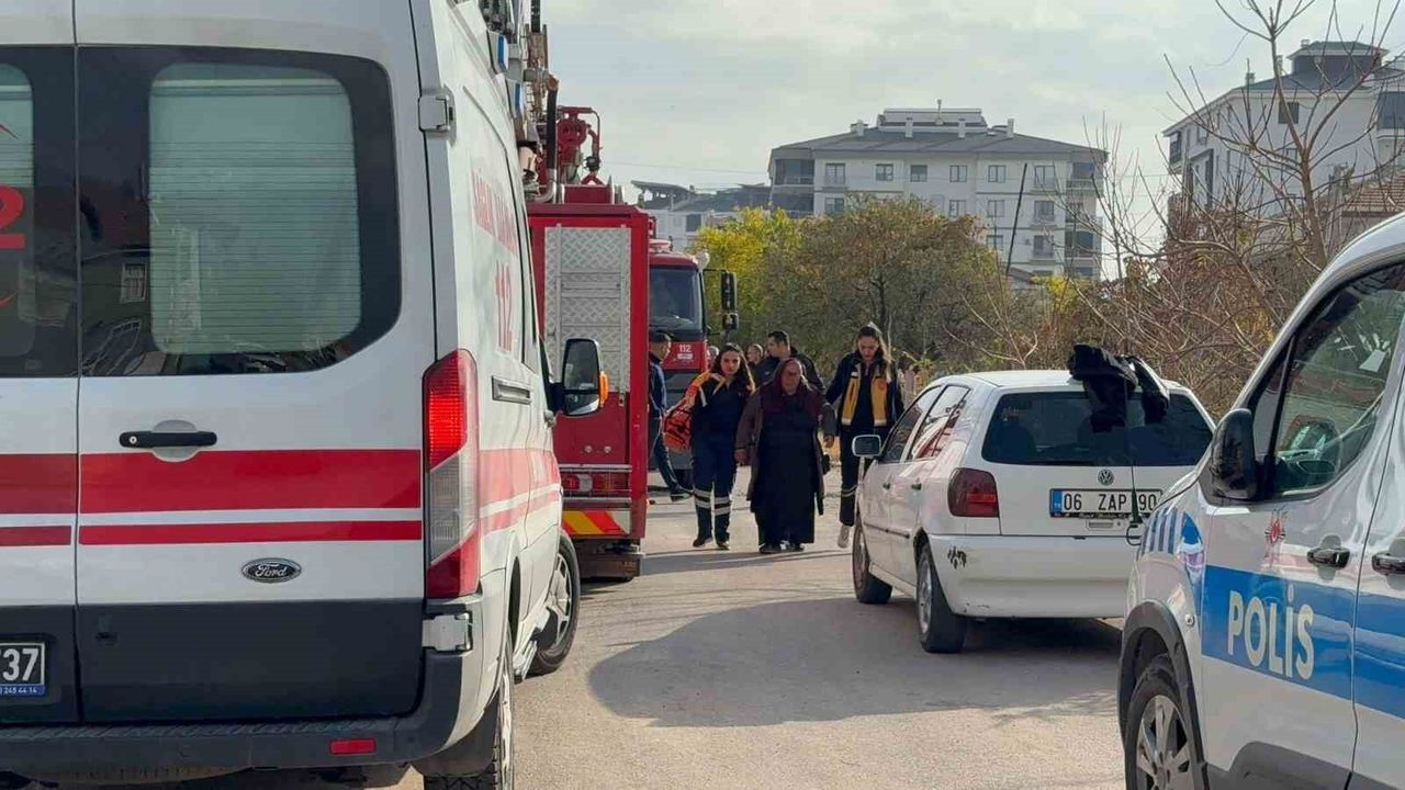 Aksaray'da Oğul Annesinin Evini Ateşe Verip Kaçtı