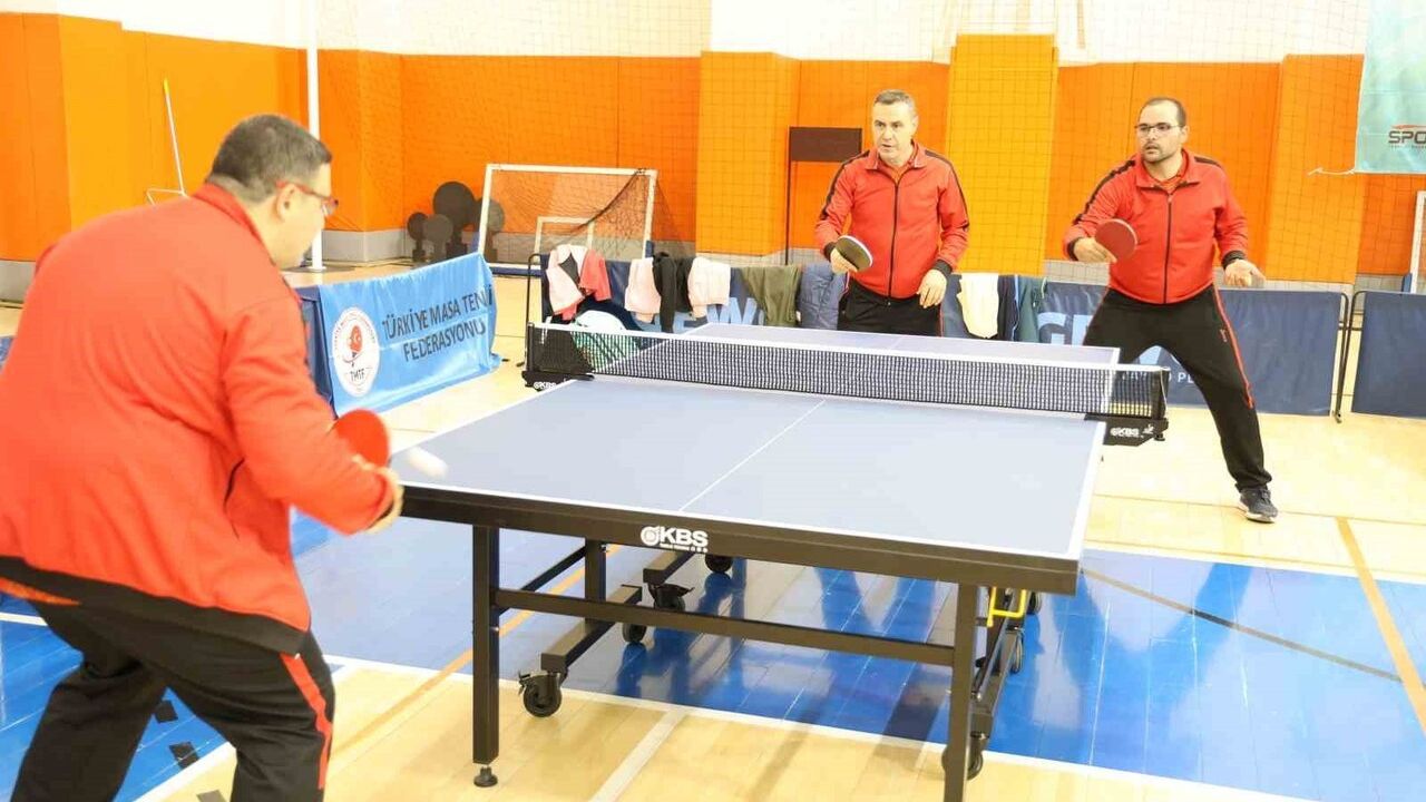 Aksaray Masa Tenisi Ekibi Türkiye Finallerine Hazırlanıyor