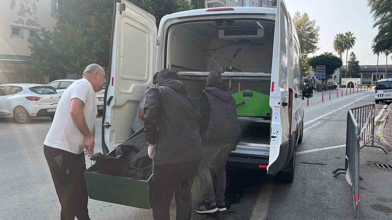 Alanya'da Otel Odasında Rus Uyruklu Kadın Ölü Bulundu