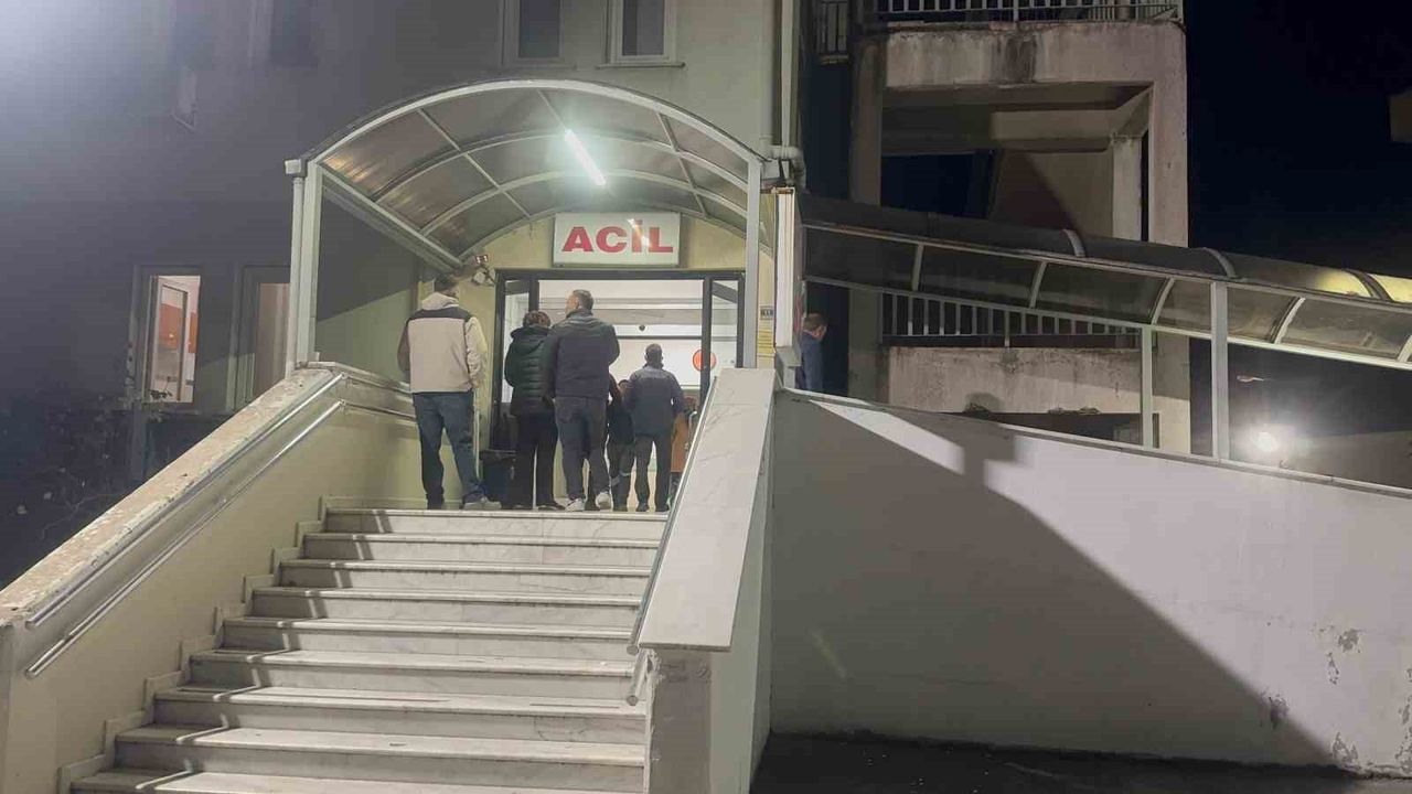 Alaplı'da Düğün Yemeği Zehirledi: 8 Kişi Hastaneye Kaldırıldı