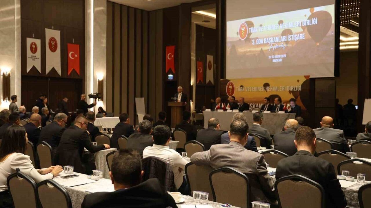 Ali Eroğlu: Türkiye’de İlk Kez Suriye-İran-Irak Kaynaklı Yeni Şap Serotipi