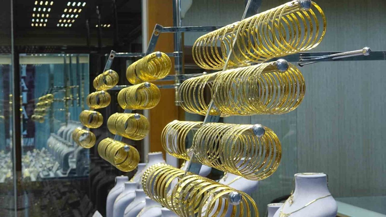 Altın %98 Kazandırdı — Döviz Enflasyonun Altında Kaldı