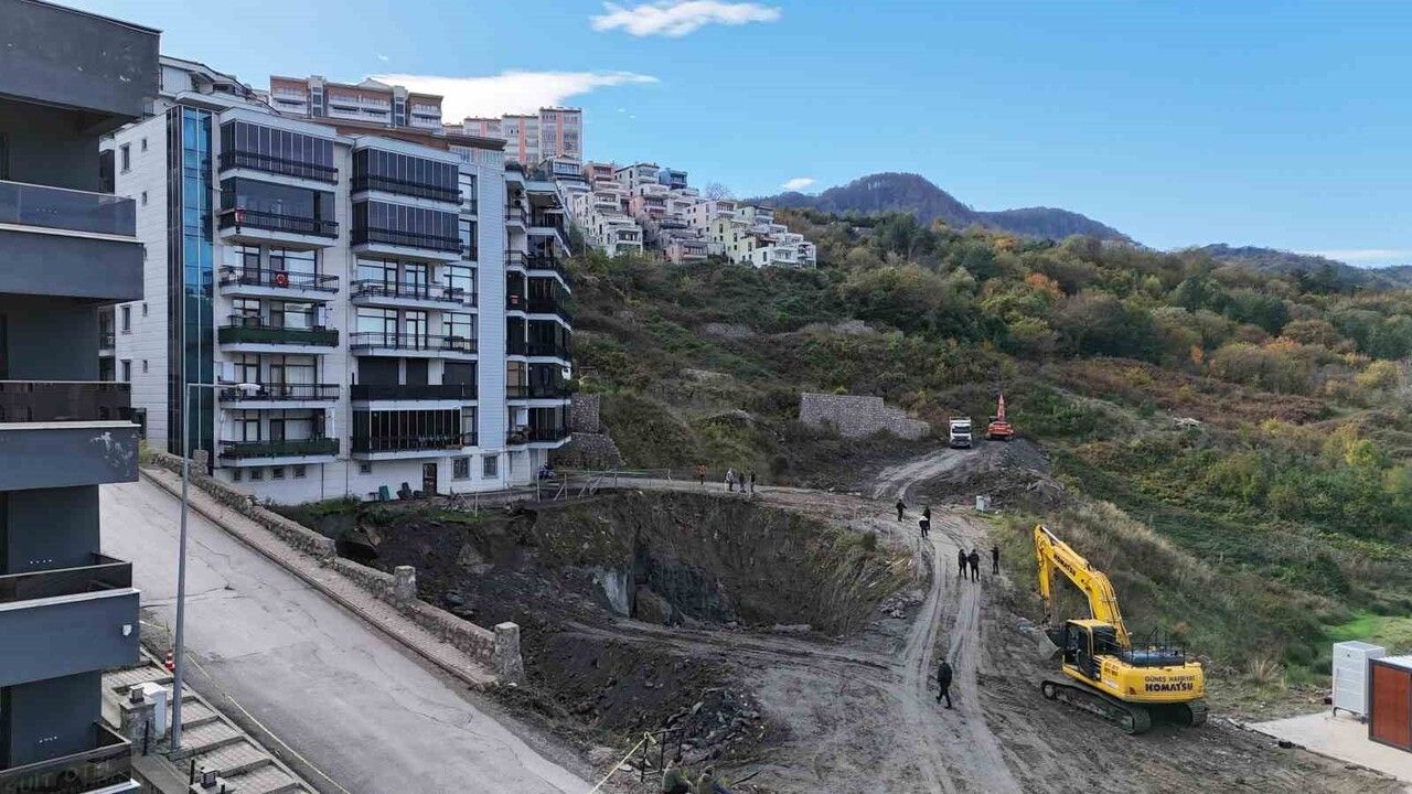 Amasra’da İnşaat Göçüğü: 24 Dairedeki 70 Kişi Tahliye Edildi