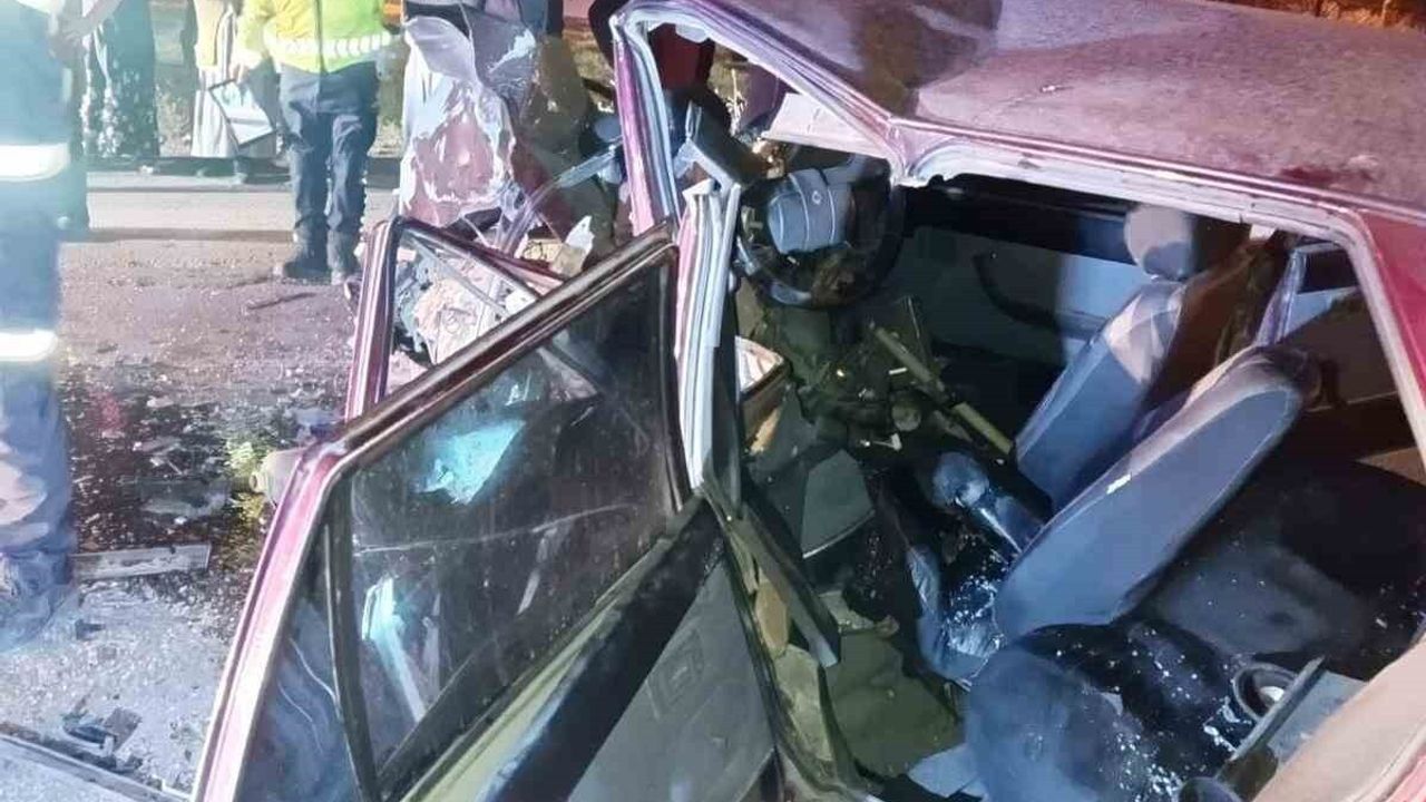 Amasya Suluova'da Kafa Kafaya Çarpışma: 4 Yaralı