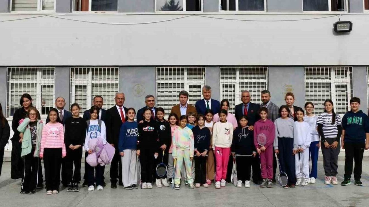 Amasya Valisi Önder Bakan: 24 Kasım'da Öğretmenliğin Değeri Ölçülemez