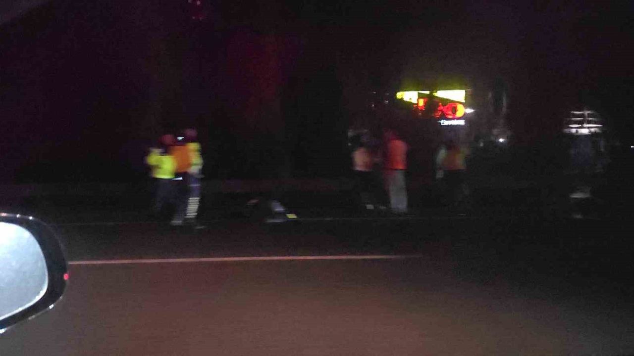 Anadolu Otoyolu Sakarya Akyazı'da Feci Kaza: Yaya Hayatını Kaybetti