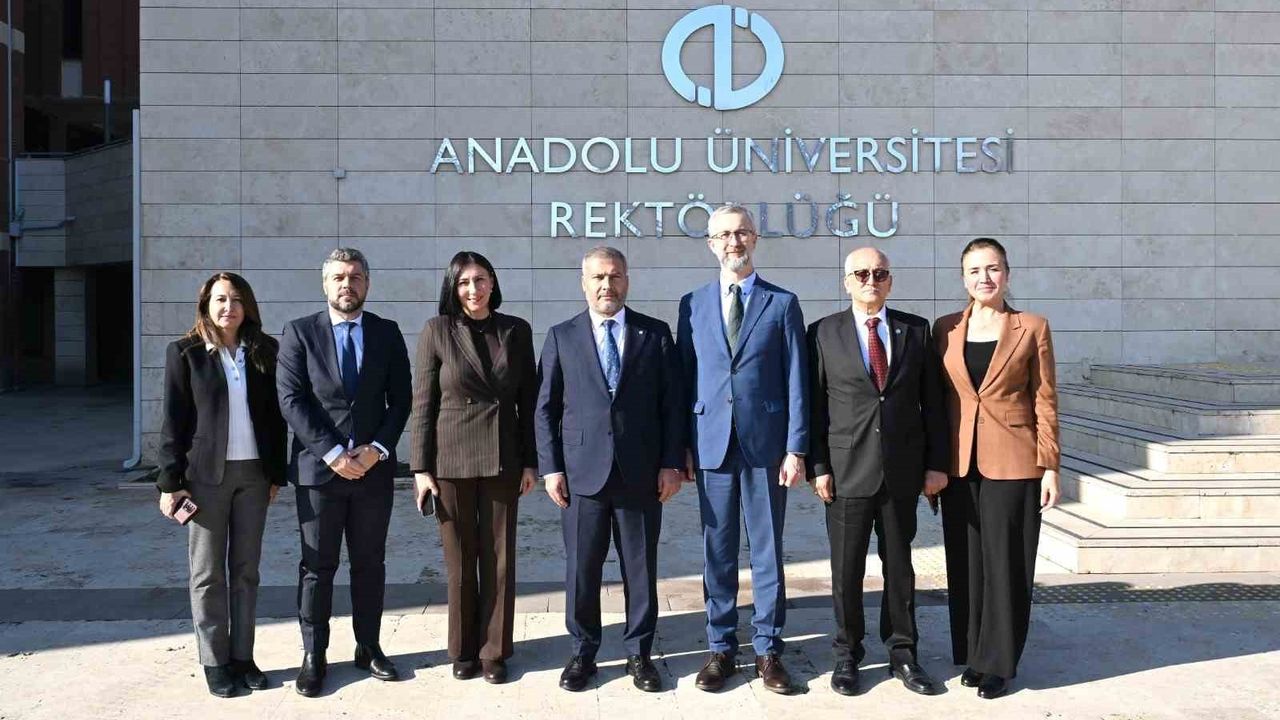 Anadolu Üniversitesi ile Ukrayna arasında akademik işbirliği görüşmesi