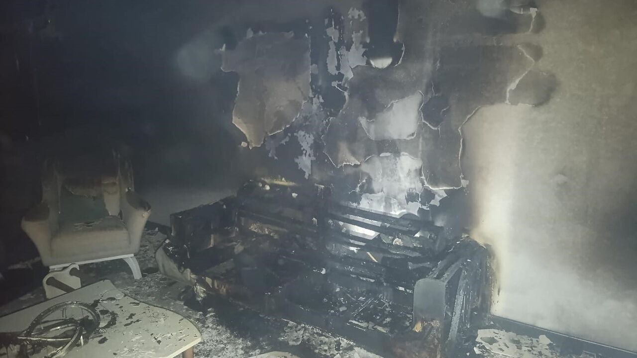 Antakya'da Yangın: Dikmece Mahallesi'ndeki Ev Kullanılamaz Hale Geldi