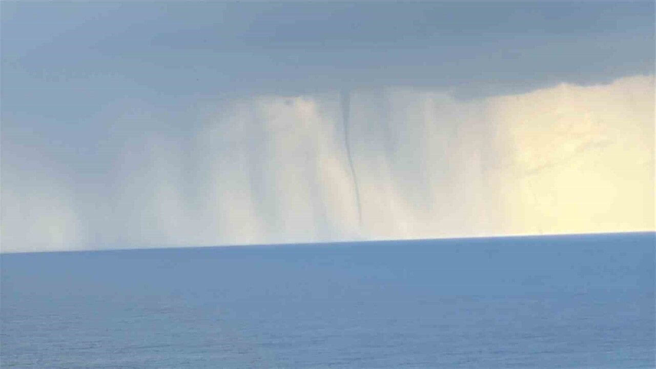 Antalya Alanya İncekum Plajı'nda Ardışık Hortumlar Kamerada