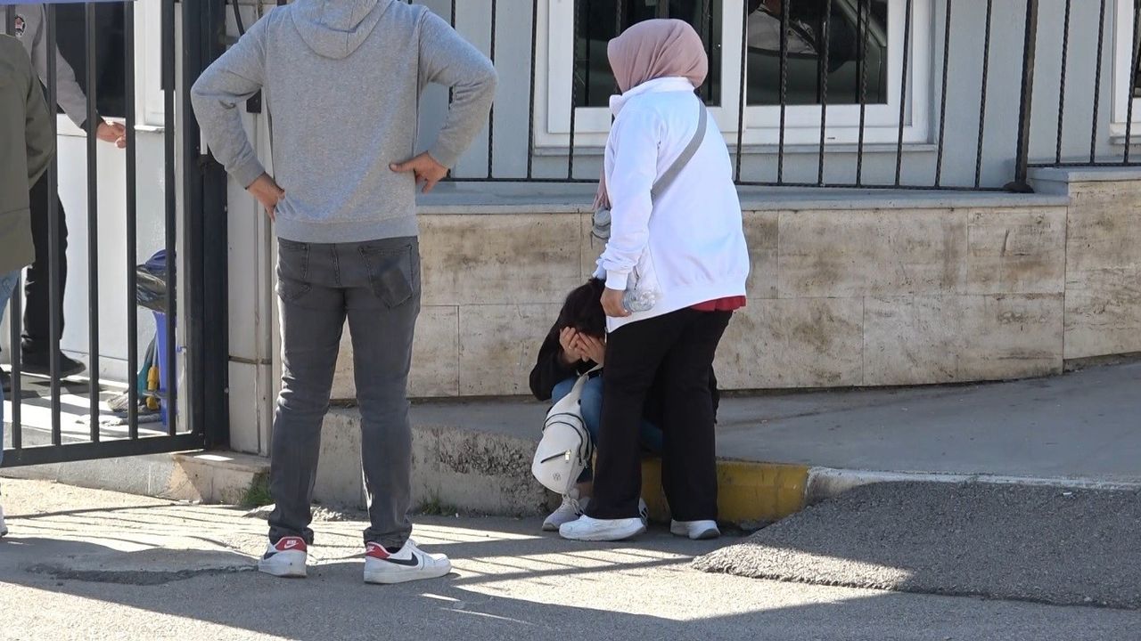 Antalya’da 30 Metrelik Falezden Düşen Genç Koray K. Öldü