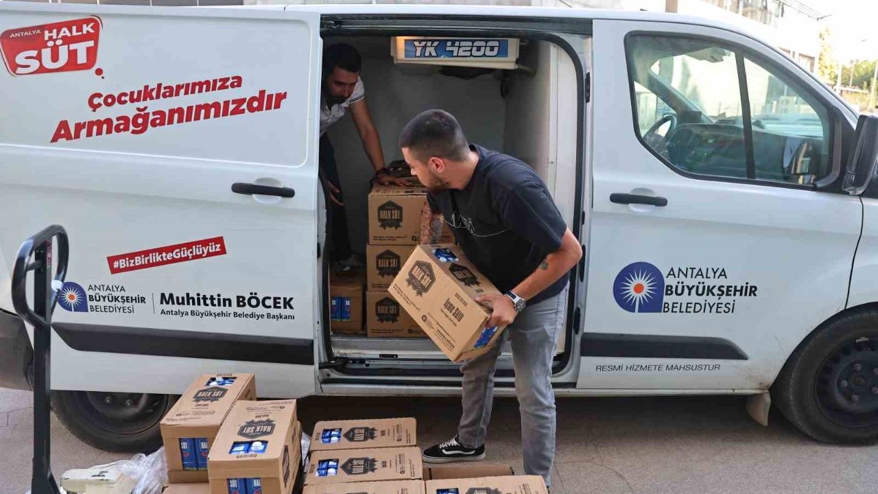Antalya'da Ücretsiz Bebek Maması: 'Halk Mama' Binlerce Aileye Destek