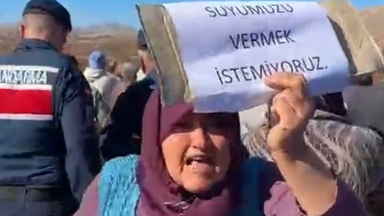 Antalya Korkuteli'de OSB'ye Sondajla Su Aktarılacağı İddiası Çiftçilerin Tepkisini Çekti