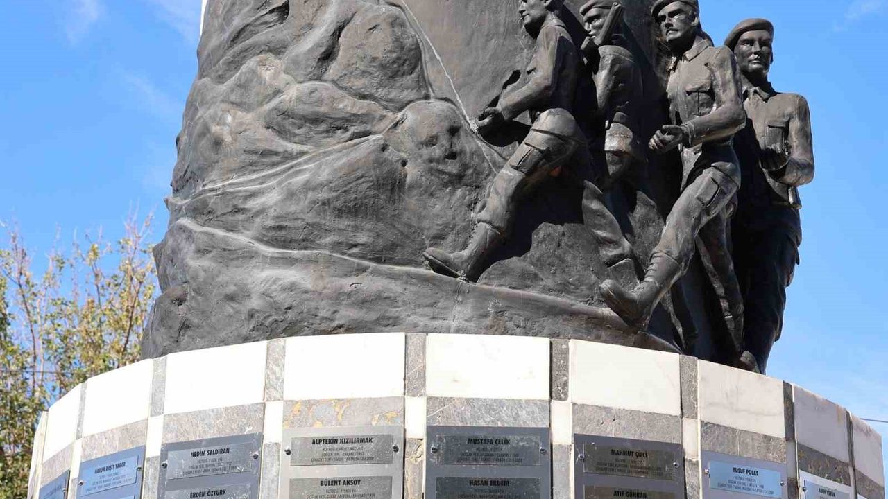 Antalya Şehitleri Anıtı Yenilendi: 315 Şehidin İsimleri Korundu