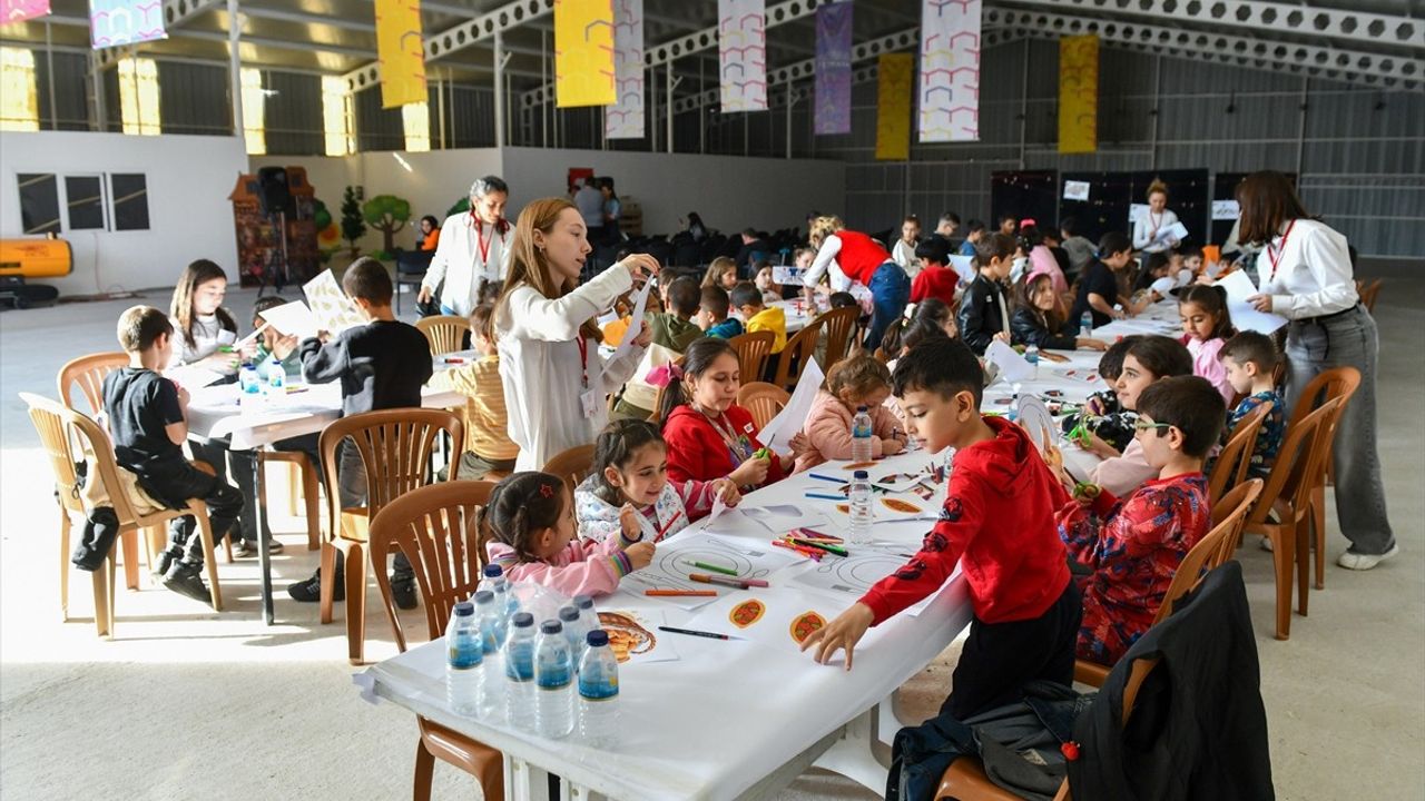 AOÇ'deki Tarihi Hangarlar Kültür ve Sanat Merkezine Dönüştü