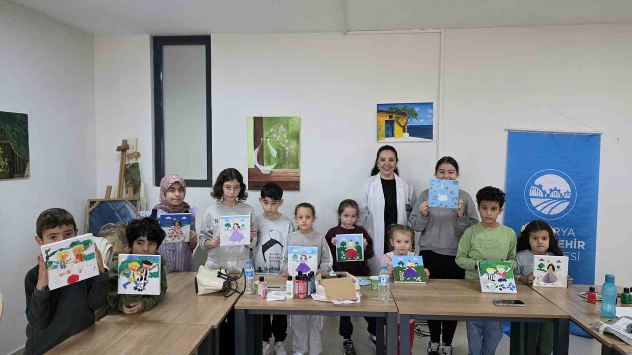 Ara Tatilde SAMEK Anne-Çocuk Atölyeleri Sakarya’yı Renklendirdi