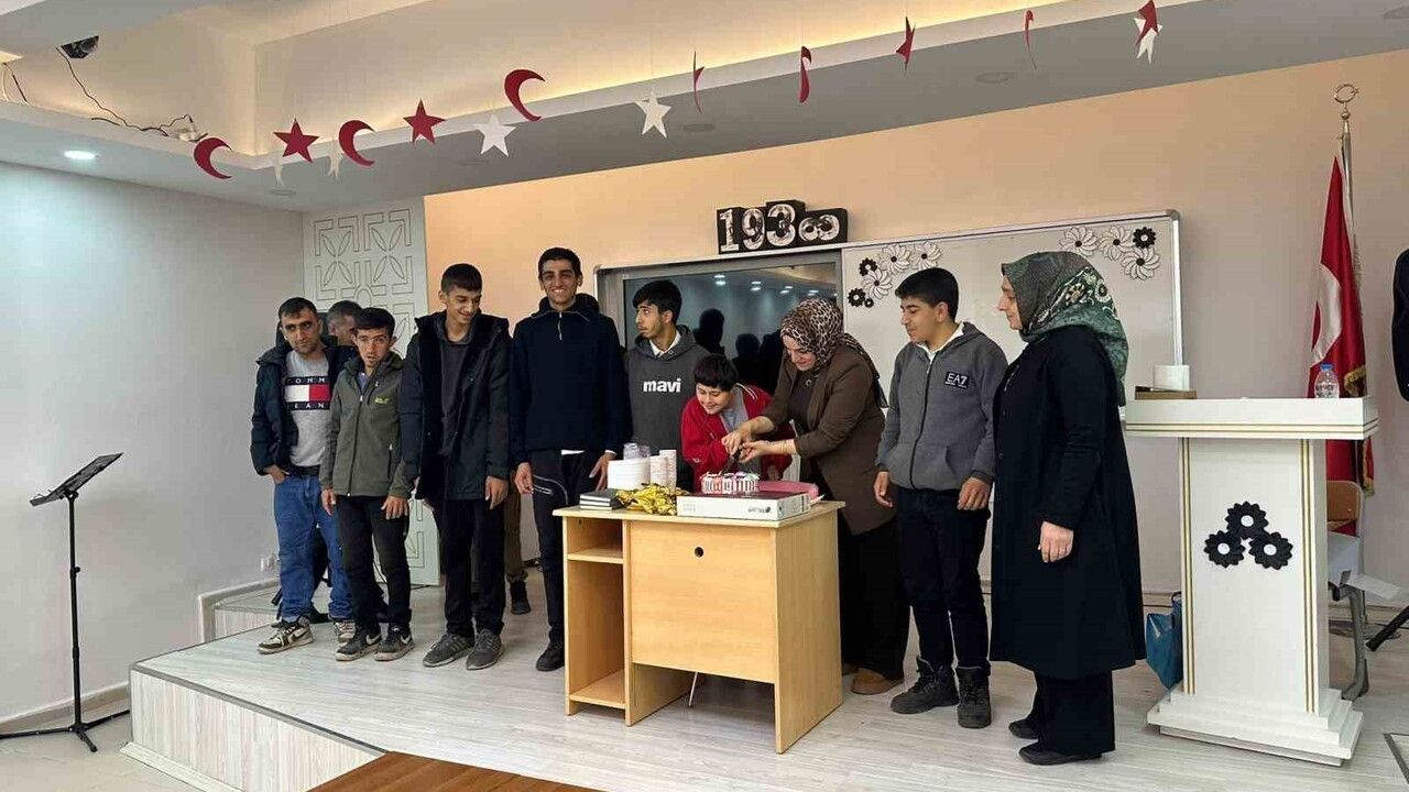 Arıcak’ta anlamlı etkinlik: Çok Programlı Anadolu Lisesi özel gereksinimli öğrencileri ağırladı