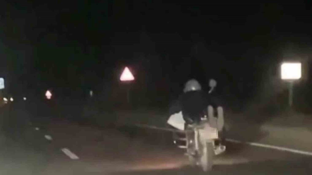 Arsuz'da yüzüstü motosiklet kullanan aday sürücüye 5 bin 146 TL ceza, ehliyeti iptal