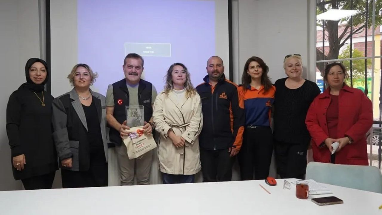 Atakum’da Afet Bilinçlendirme Eğitimleri İstiklal Mahallesi'nde