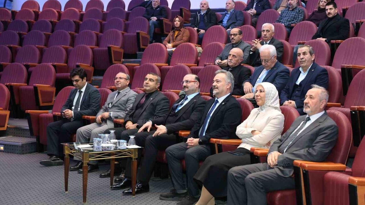 Atatürk Üniversitesi'nde Dördüncü Program Akran Değerlendirme Çalıştayı