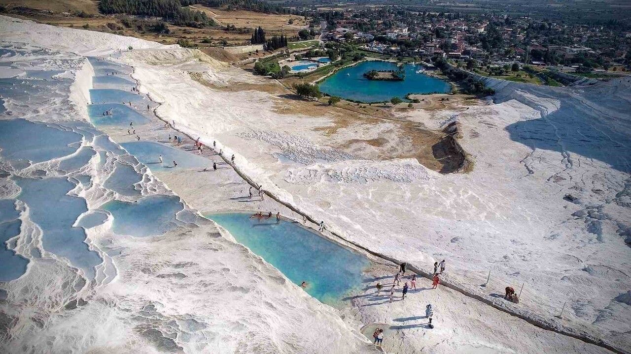 Avrupalı Turistlerin Dönüşüyle 2026'da Pamukkale ve Karahayıt Yıldız Yılını Yaşayacak