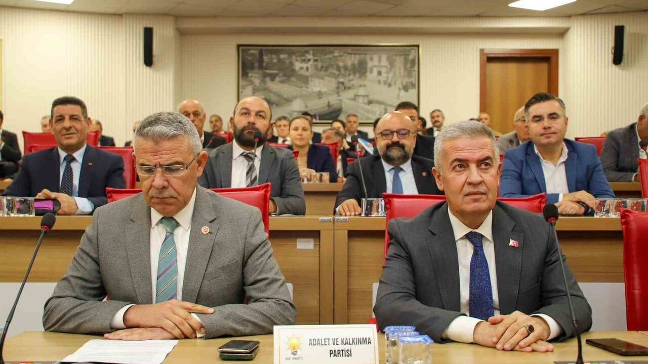 Aydın'da cenaze ve defin hizmetleri AK Partili belediyelere verildi