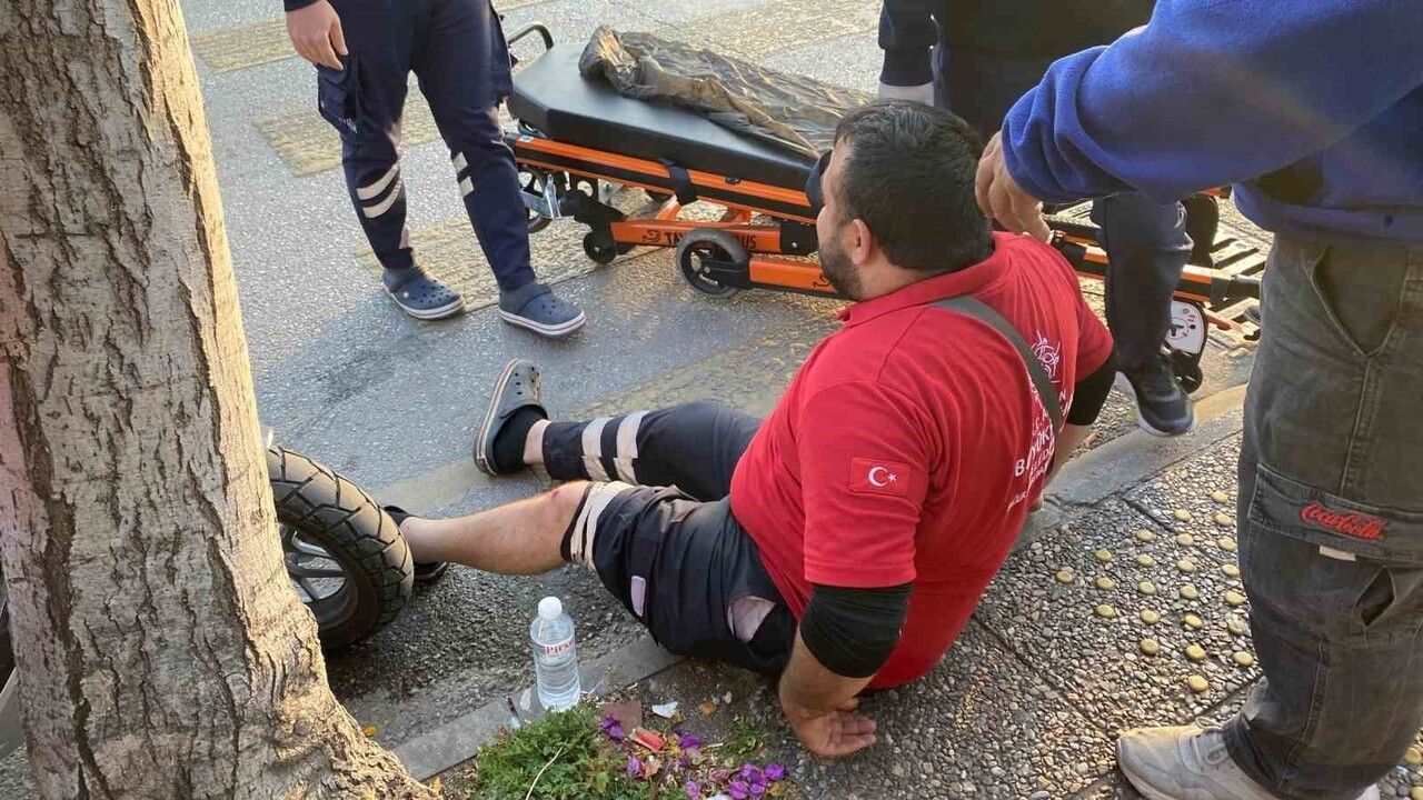 Aydın Efeler'de motosiklet kazası: Yolcu kapısına çarpan sürücü yaralandı