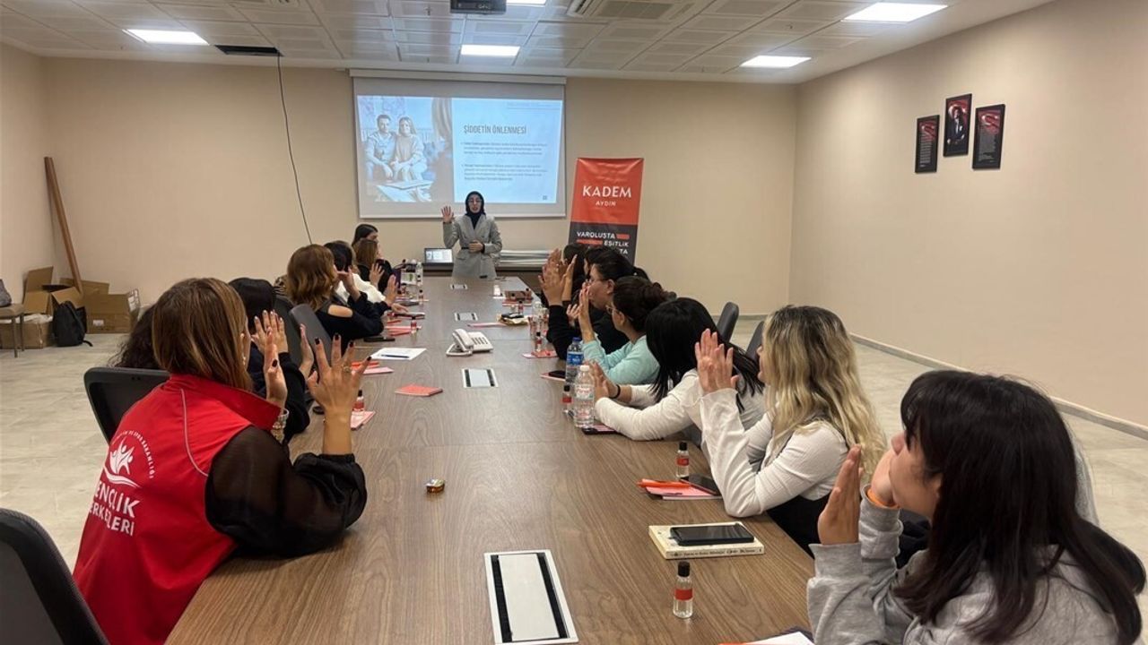 Aydın Yurtlarında 25 Kasım: Kadına Yönelik Şiddet Bilgilendirmeleri