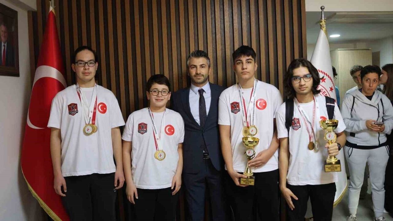 Aydınlı Sporcular Hemsball Türkiye Şampiyonası'na Damga Vurdu — 10 Kupa, 30 Madalya