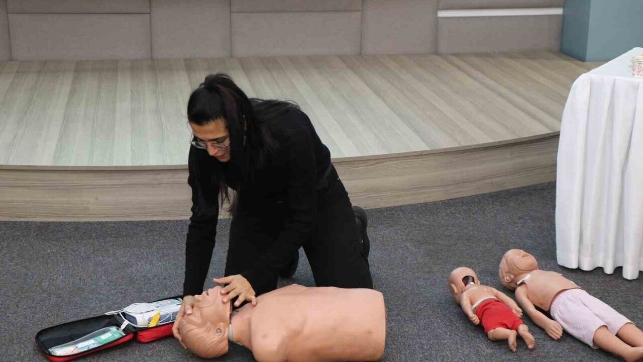 AYTO'dan Üyelere Temel İlk Yardım Eğitimi