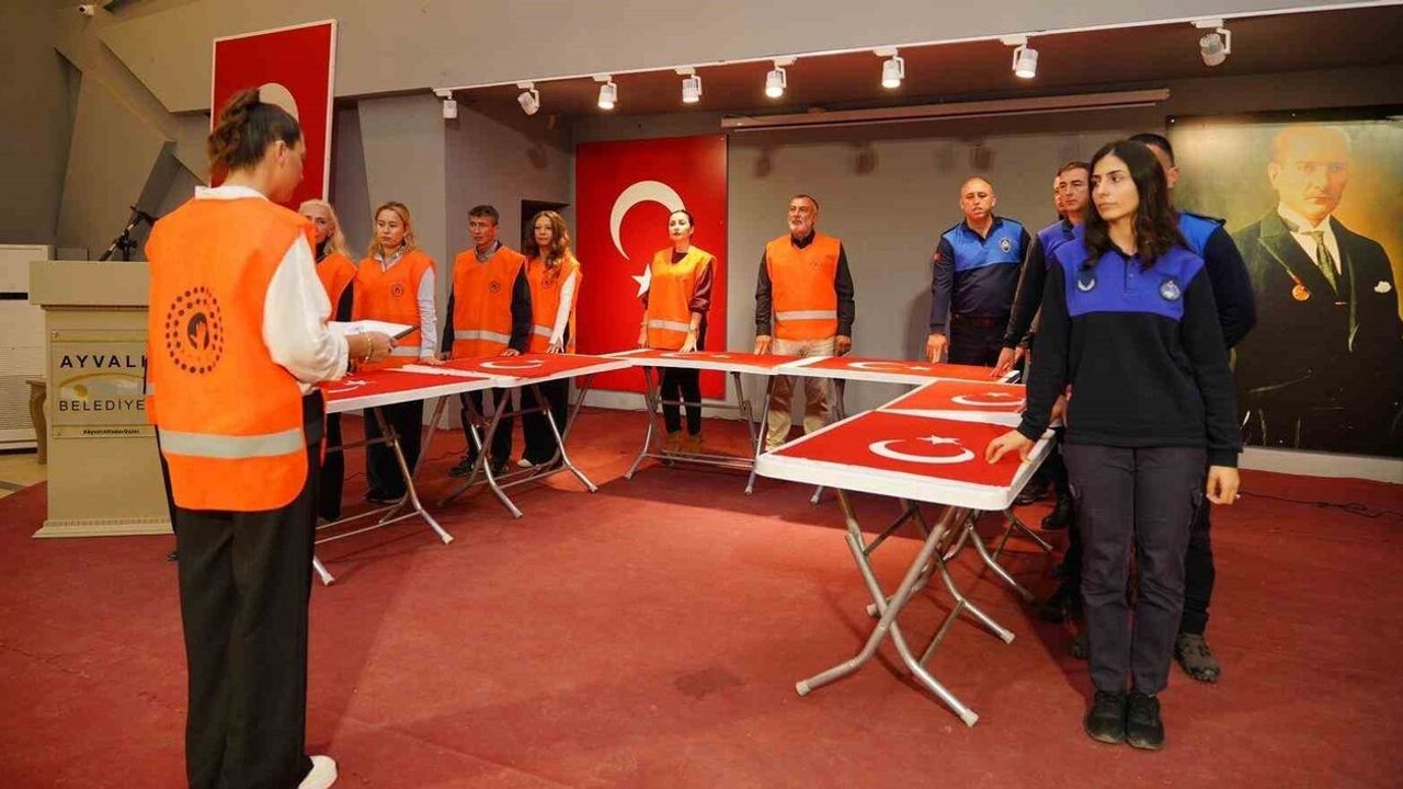 Ayvalık'ta 38 Saatlik Arama Kurtarma ve İlk Yardım Eğitimi Tamamlandı