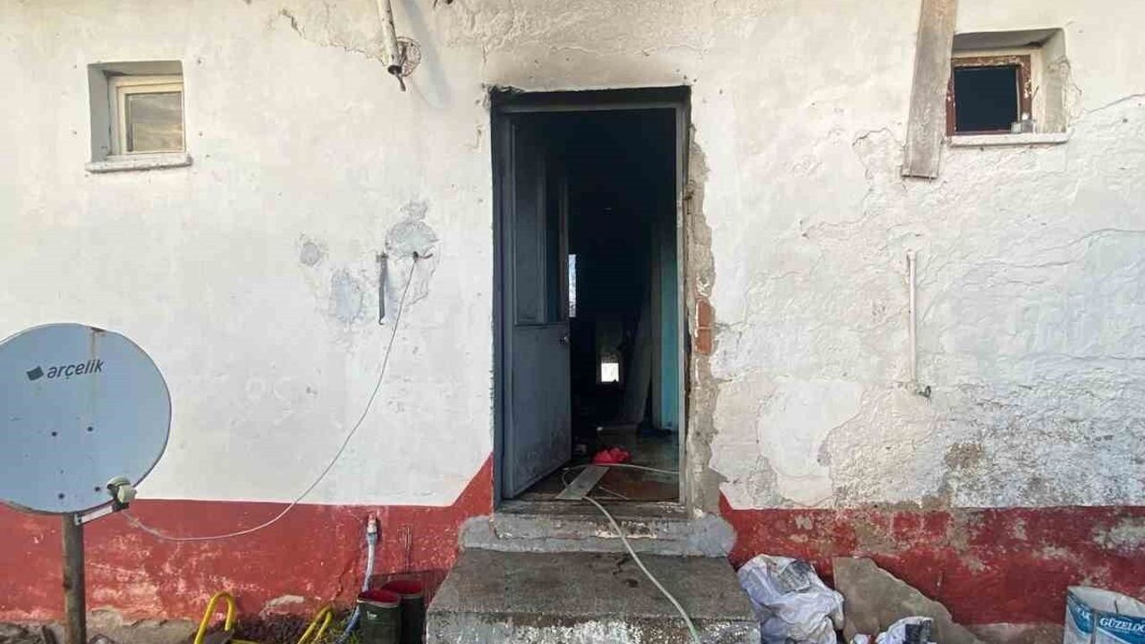 Babaeski'de Ev Yangını: 1 Ölü, 1 Yaralı — Eski Eş Gözaltında