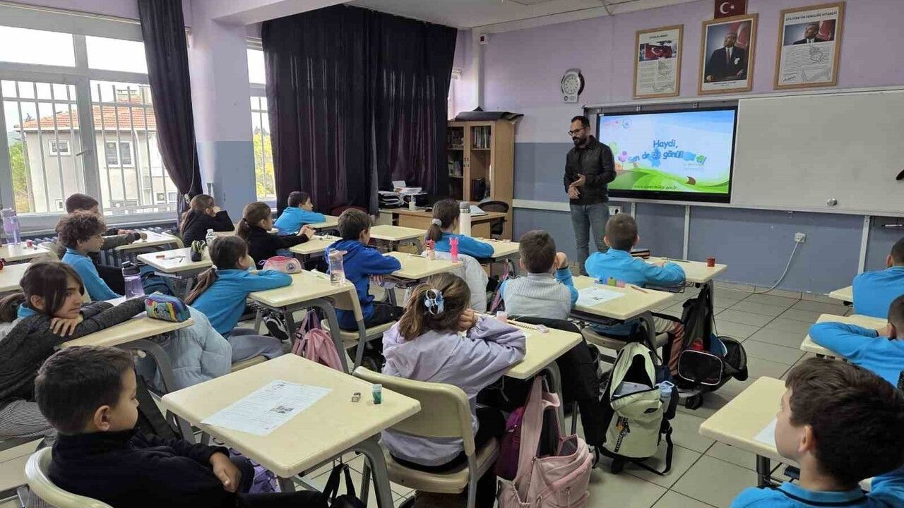 Babaeski'de Öğrencilere Su Verimliliği, Gıda İsrafı ve Sağlıklı Beslenme Eğitimi